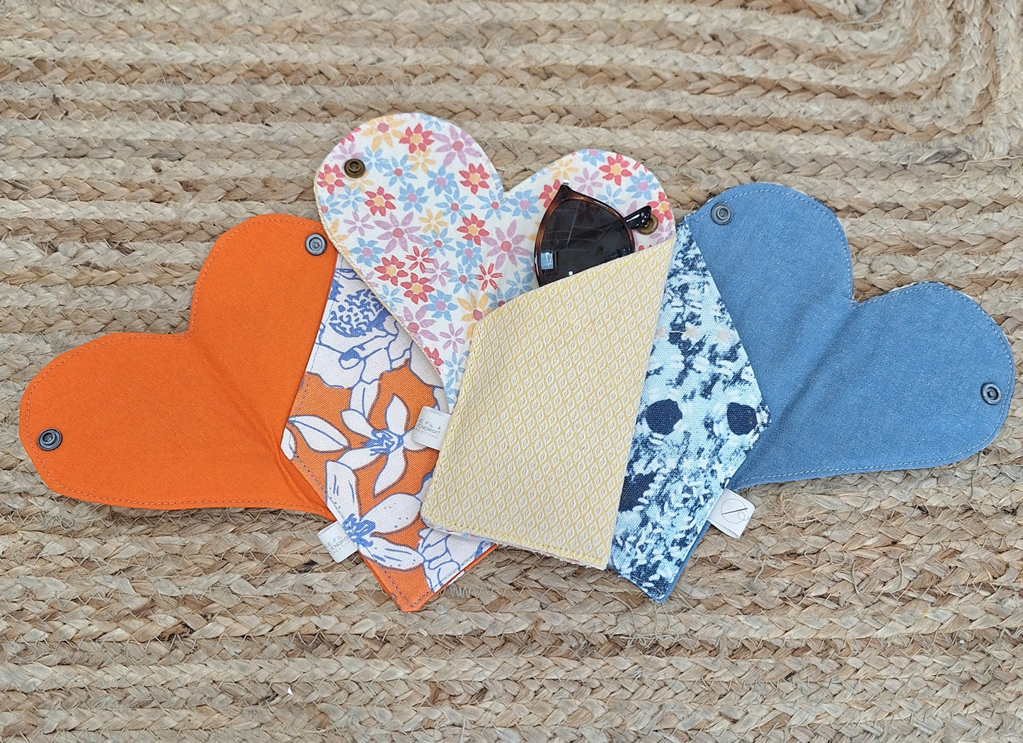 Pochette à lunette COEURS