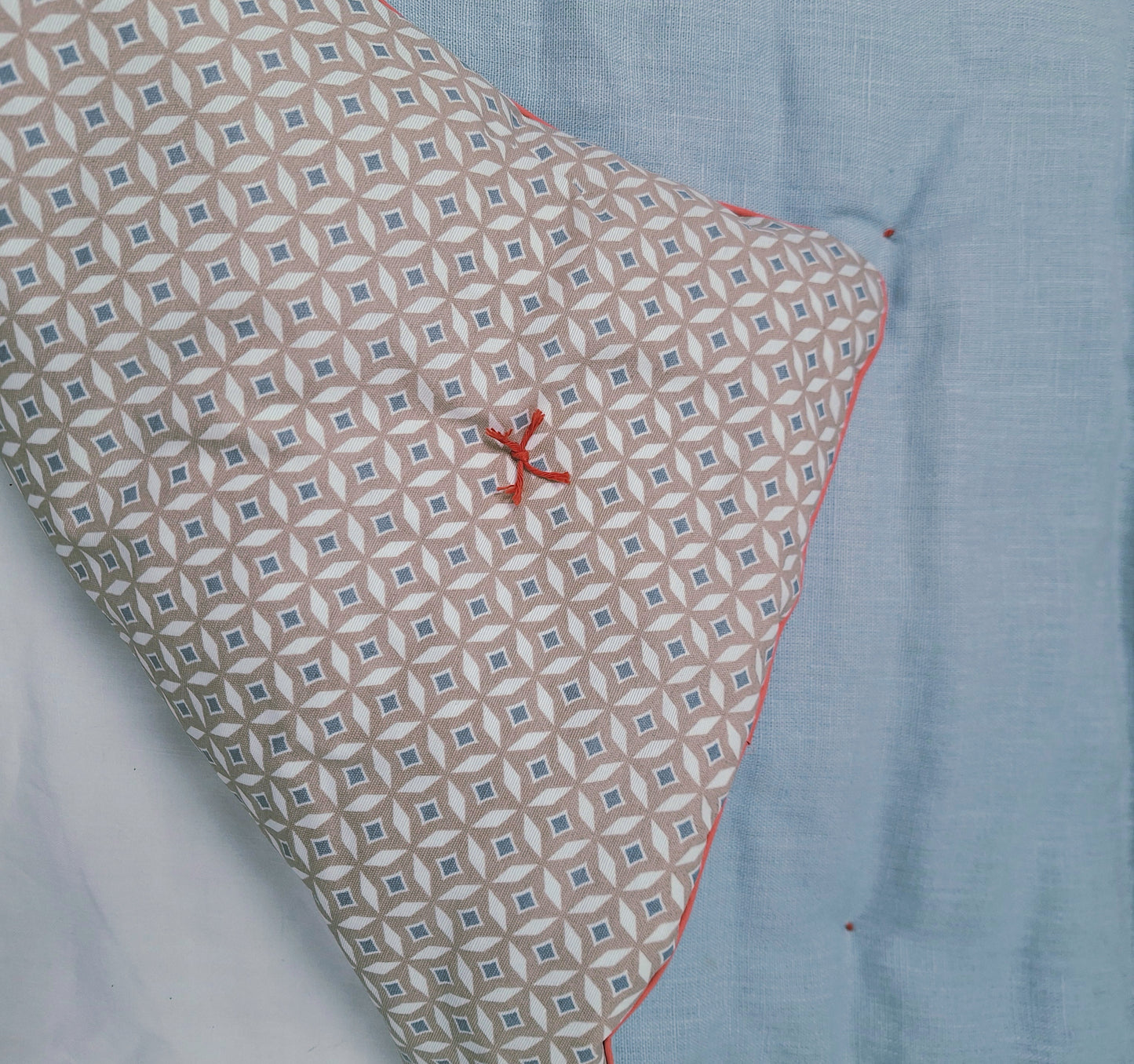 TAPIS/COUSSIN NOMADE (Moyen Modèle)