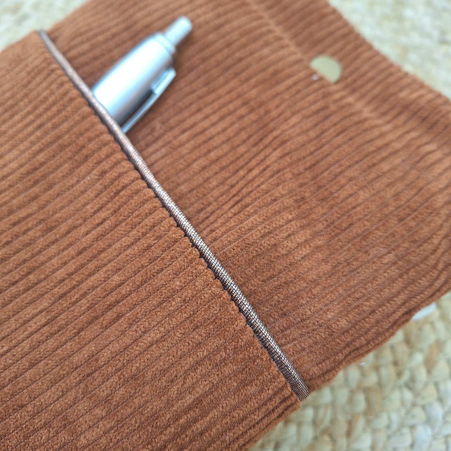 Pochette à livre en velours EUGENIE